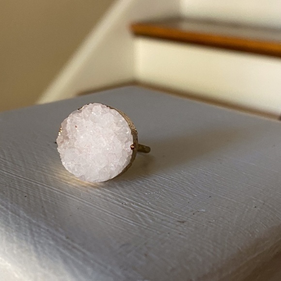 Anthropologie Raw White Quartz Ring - Picture 3 of 7